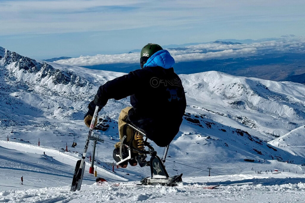 Tomy Piñas, a Batec Mobility user, partaking in alpine skiing. Tomy Piñas, a Batec Mobility user, partaking in alpine skiing.